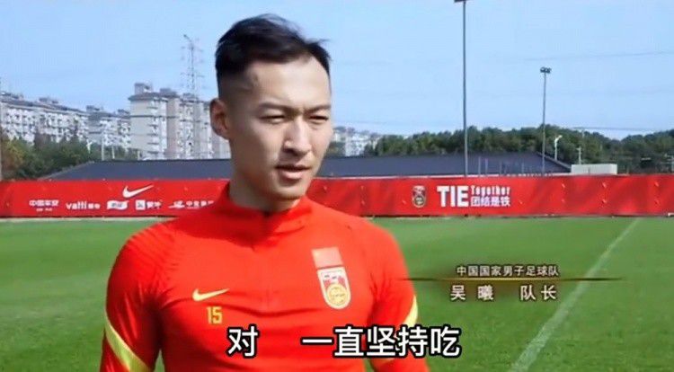 吻胸揉屁股摸腿娇喘小说公交车